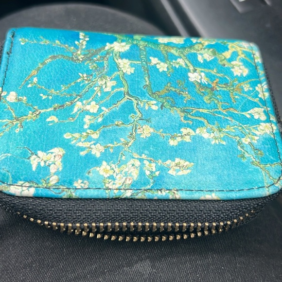 wallet - Picture 3 of 3